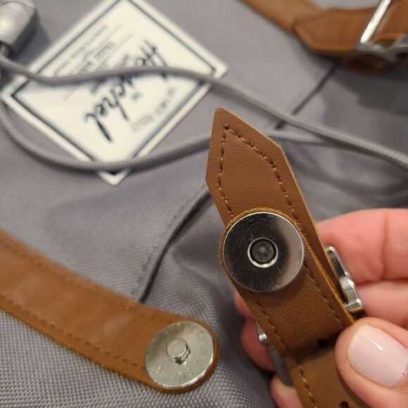 Herschel Supply Co. Retreat backpack - Picture 6 of 9